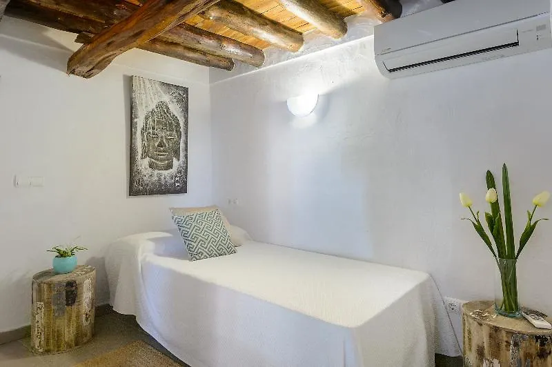 Apartment Agroturismo Rural Can Prats Sant Carles de Peralta Spain